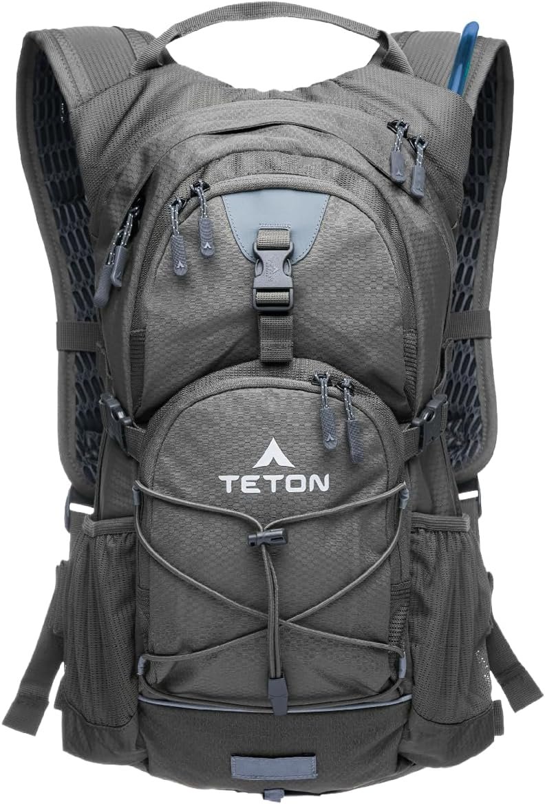 Teton Oasis/Trailrunner Hydration Backpack – Lightweight Water Pack with 2L/3L Bladder for Hiking, Running, Cycling, Biking 18L/22L Sizes – Sewn-in Rain Cover – Fits Men and Women